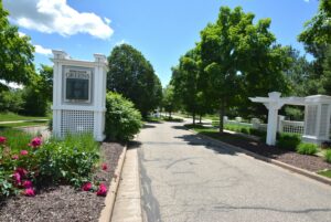 Heritage Greens Entrance Monument to development in Hudson WI. www.durhamexecutivegroup.com